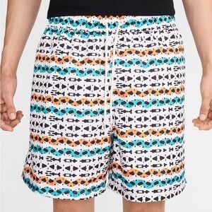 Nike Club N7
Men's Flow Shorts